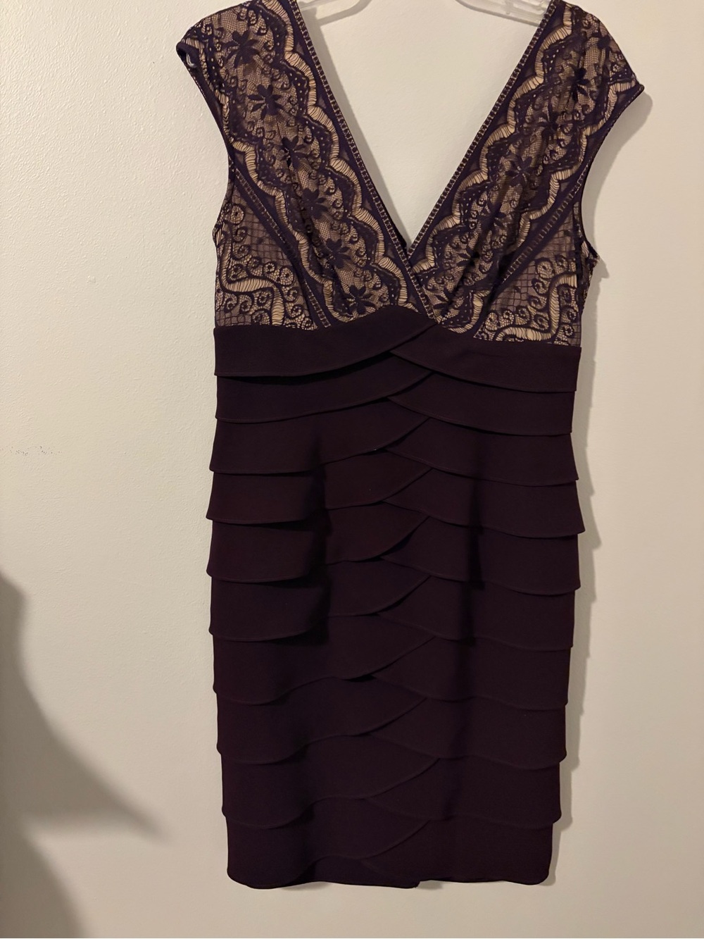 Jessica Howard Plum Lace-Overlay Tiered Midi Dress